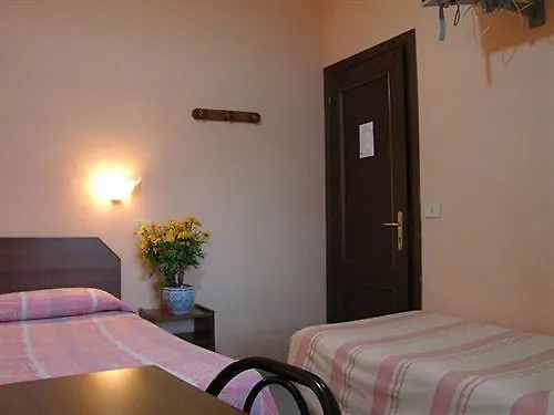 Hotel Domus Mea روما 3*,  إيطاليا