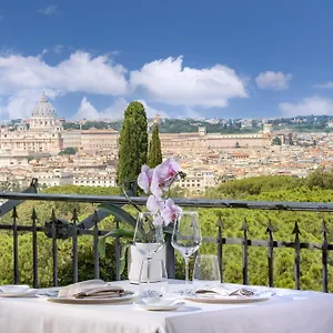 Splendide Royal - The Leading Of The World רומא