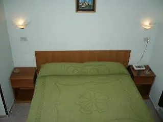 ***  Hotel Domus Mea Ρώμη Ιταλία
