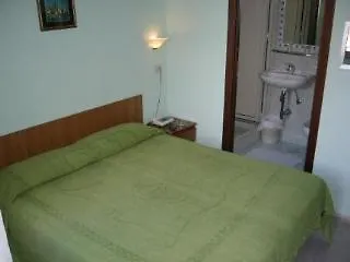 Hotel Domus Mea روما إيطاليا